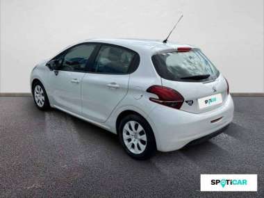 PEUGEOT 208 Essence