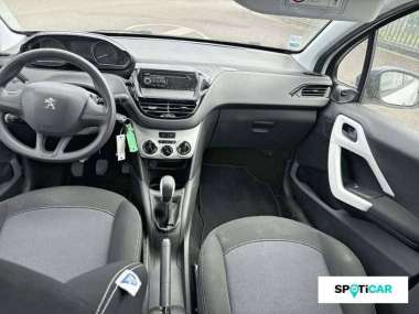 PEUGEOT 208 Essence
