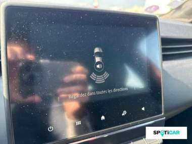 RENAULT Clio Essence