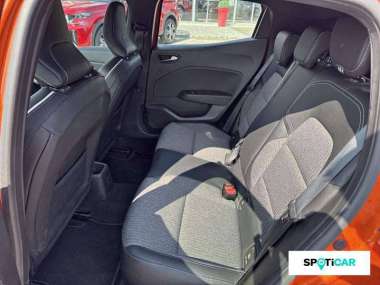RENAULT Clio Essence