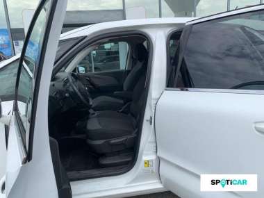 Citroën C4 Picasso (2) Essence