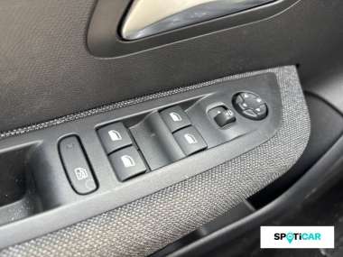 Peugeot 208 (2) Essence