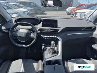 Peugeot 3008 (2) Essence