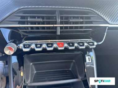 Peugeot 208 (2) Essence