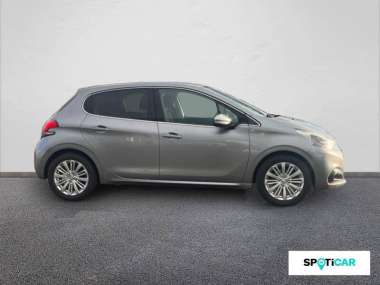 Peugeot 208 Essence