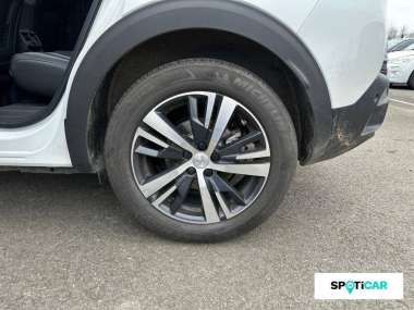 Peugeot 3008 (2) Essence