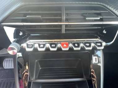 Peugeot 208 Essence